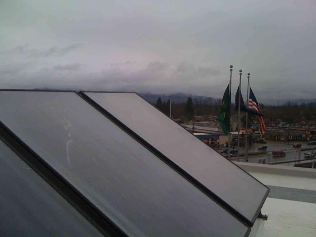 University of Oregon Ford Alumni Solar Thermal Project